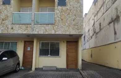 Imagem: A casa possui 2 Dormitórios, 3 Banheiros, 2 Vagas na garagem