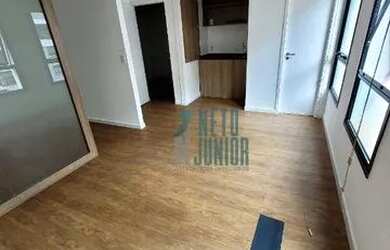 Imagem: O depósito possui 2 Vagas na garagem e 40m² de Área e está