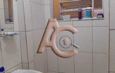 Imagem 2: Três casas em Cordovil. Varanda, Área de serviço, 316m² de Áreae3...