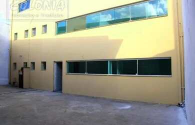 Imagem: O depósito possui 760m² de Área e está localizado em Rudge