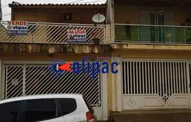 Imagem: A casa possui 3 Dormitórios, 1 Banheiro, 2 Vagas na garagem