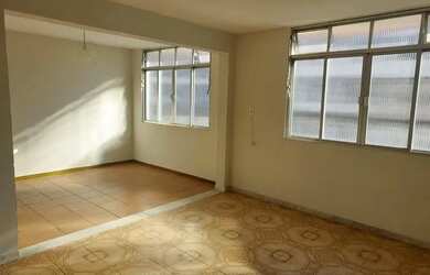 Imagem: O apartamento possui 3 Dormitórios, 1 Banheiro e 64m² de Área