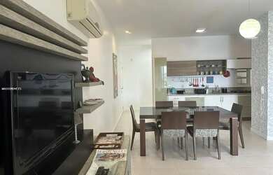 Imagem 2: Apartamento para Venda em Florianópolis, Costão do Santinho, 2 dormitórios, 1 suíte, 2 ban