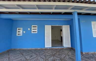 Imagem 4: Casa Tramandai temporada. Acomodam 8 pessoas, 4 Vagas na garageme3 Dormitórios