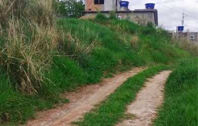 Imagem: O terreno possui 600m² de Área e está localizado em Cidade