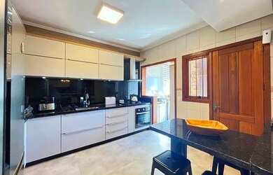 Imagem 16: Casa Residencial com 3 dormitórios à Venda na Hípica