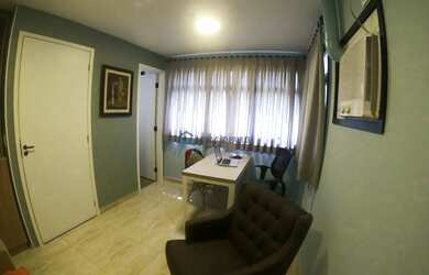 Imagem: O depósito possui 1 Vaga na garagem, 36m² de Área e está