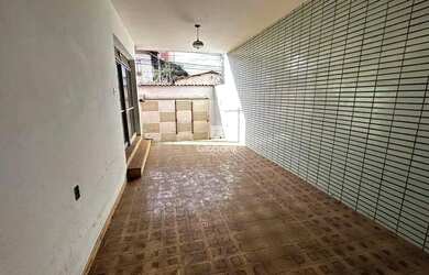 Imagem 11: Casa em Montes Claros, no bairro Melo, à venda