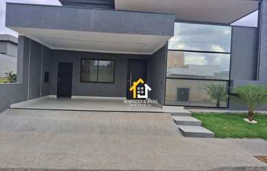 Imagem: A casa em condomínio possui 3 Dormitórios, 3 Banheiros, 4