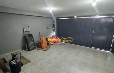 Imagem 16: Casa - Jardim Lúcia. Varanda, 132m² de Área, 2 Vagas na garageme3 Dormitórios