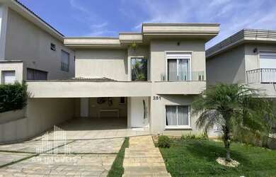 Imagem: A casa em condomínio possui 3 Dormitórios, 5 Banheiros, 4