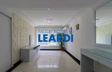 Imagem: A casa à venda possui 3 Dormitórios, 5 Banheiros, 2 Vagas