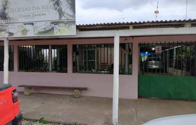 Imagem: A casa possui 5 Dormitórios, 4 Banheiros, 4 Vagas na garagem