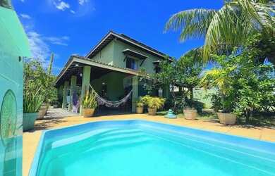 Imagem: A casa em condomínio possui 4 Dormitórios, 4 Banheiros, 2