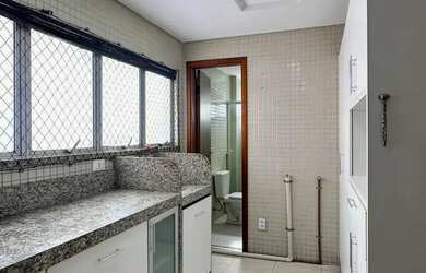 Imagem: O apartamento possui 3 Dormitórios, 3 Banheiros, 2 Vagas na