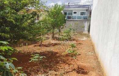 Imagem: O terreno possui 200m² de Área e está localizado em Wanel