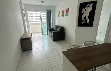 Imagem: O apartamento possui 1 Dormitório, 1 Banheiro, 1 Vaga na garagem