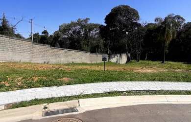 Imagem: O terreno possui 1.426m² de Área e está localizado em Cidade