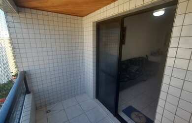 Imagem 11: Ap.2dt 1Suíte c/Sacada Andar Alto Frente Rua e Vista Mar - Prédio Referência...