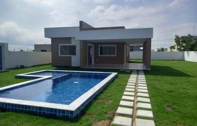 Imagem: A casa em condomínio possui 3 Dormitórios, 3 Banheiros, 3