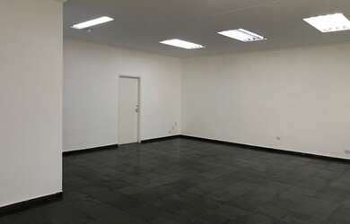 Imagem 11: Loja e sobreloja grandes bem localizadas na Santa Ifigênia para locação...