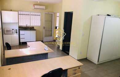 Imagem: O depósito possui 30m² de Área e está localizado em Barão