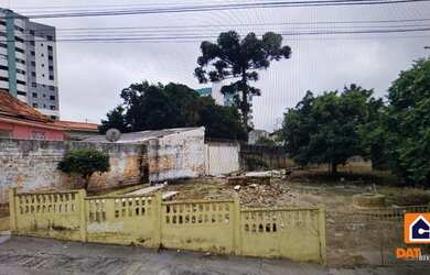 Imagem: O terreno possui 666m² de Área e está localizado em Orfãs