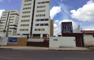 Imagem: O apartamento possui 3 Dormitórios, 2 Banheiros, 2 Vagas na