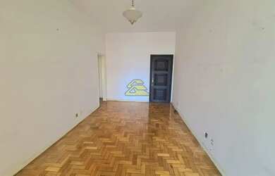 Imagem: O apartamento possui 2 Dormitórios, 2 Banheiros, 69m² de Área