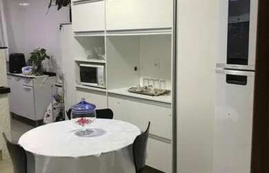 Imagem: O apartamento possui 2 Dormitórios, 2 Banheiros, 2 Vagas na