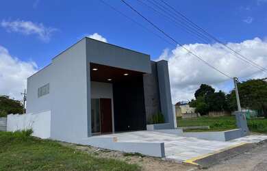 Imagem: A casa em condomínio possui 3 Dormitórios, 2 Banheiros, 4