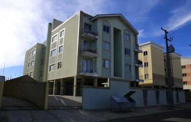 Imagem: O apartamento possui 1 Dormitório, 1 Banheiro, 1 Vaga na garagem