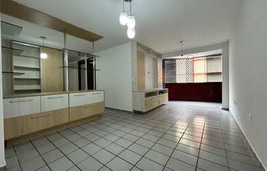 Imagem: O apartamento e possui 2 Dormitórios, Suítes, 2 Banheiros