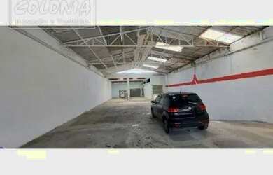 Imagem: O depósito possui 448m² de Área e está localizado em Vila