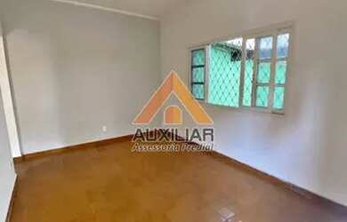 Imagem: A casa possui 3 Dormitórios, 3 Banheiros, 100m² de Área e