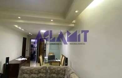 Imagem: A casa possui 3 Dormitórios, 2 Banheiros, 1 Vaga na garagem