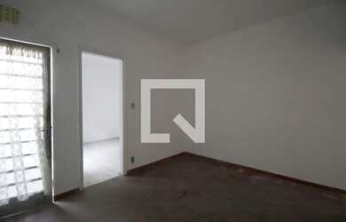 Imagem: A casa possui 2 Dormitórios, 1 Banheiro e 15m² de Área e