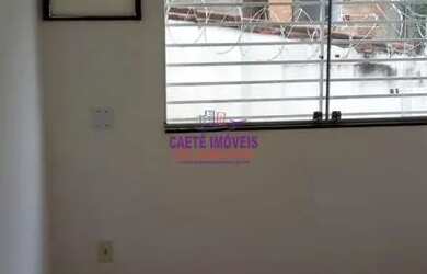 Imagem: A casa possui 2 Dormitórios, 1 Banheiro, 1 Vaga na garagem