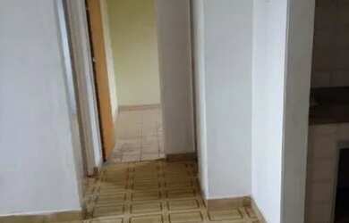 Imagem: O apartamento possui 2 Dormitórios e 1 Banheiro e está localizado