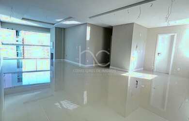 Imagem: O apartamento possui 4 Dormitórios, 4 Banheiros, 4 Vagas na