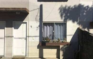 Imagem: A casa em condomínio possui 2 Dormitórios, 1 Banheiro, 1 Vaga