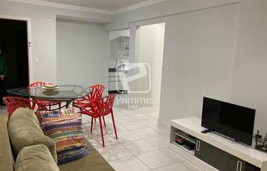 Imagem: O apartamento possui 1 Dormitório, 1 Banheiro, 1 Vaga na garagem