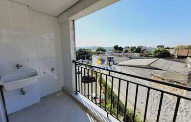 Imagem: O apartamento possui 2 Dormitórios, 1 Banheiro, 1 Vaga na garagem