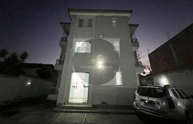 Imagem: O apartamento possui 3 Dormitórios, 1 Banheiro, 1 Vaga na garagem