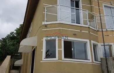 Imagem: A casa possui 2 Dormitórios, 2 Banheiros, 2 Vagas na garagem