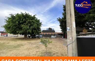 Imagem: A casa possui 3 Dormitórios, 5 Banheiros, 2 Vagas na garagem