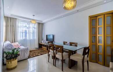 Imagem: O apartamento possui 3 Dormitórios, 2 Banheiros, 1 Vaga na