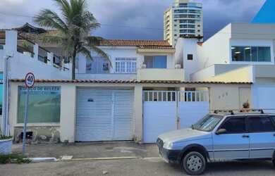 Imagem: A casa possui 4 Dormitórios, 4 Banheiros, 3 Vagas na garagem