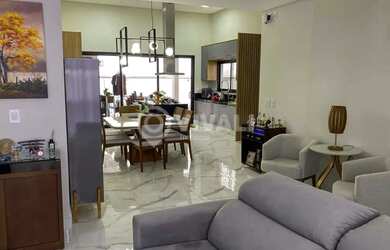 Imagem 2: Casa em Condomínio - / Residencial / Jardim América II