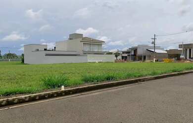 Imagem: O terreno possui 250m² de Área e está localizado em Saltinho